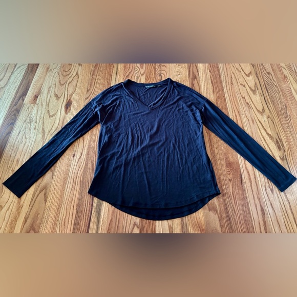 Athleta Black Long Sleeve Tee - V-Neck - XS - Picture 1 of 6